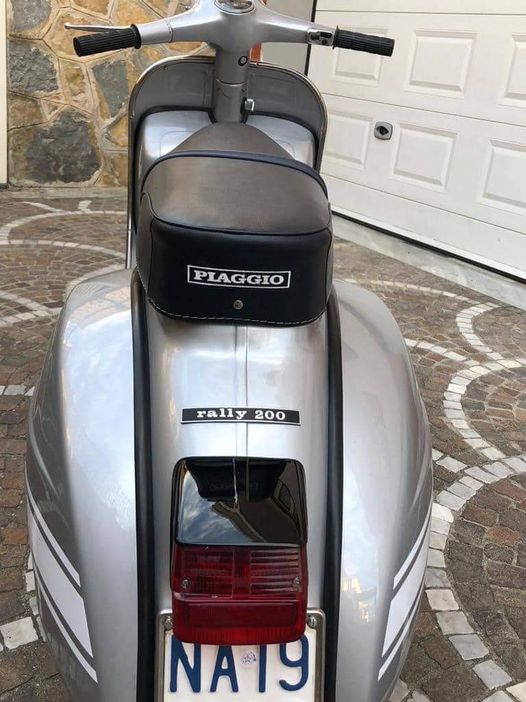 Vespa 200 Rally image