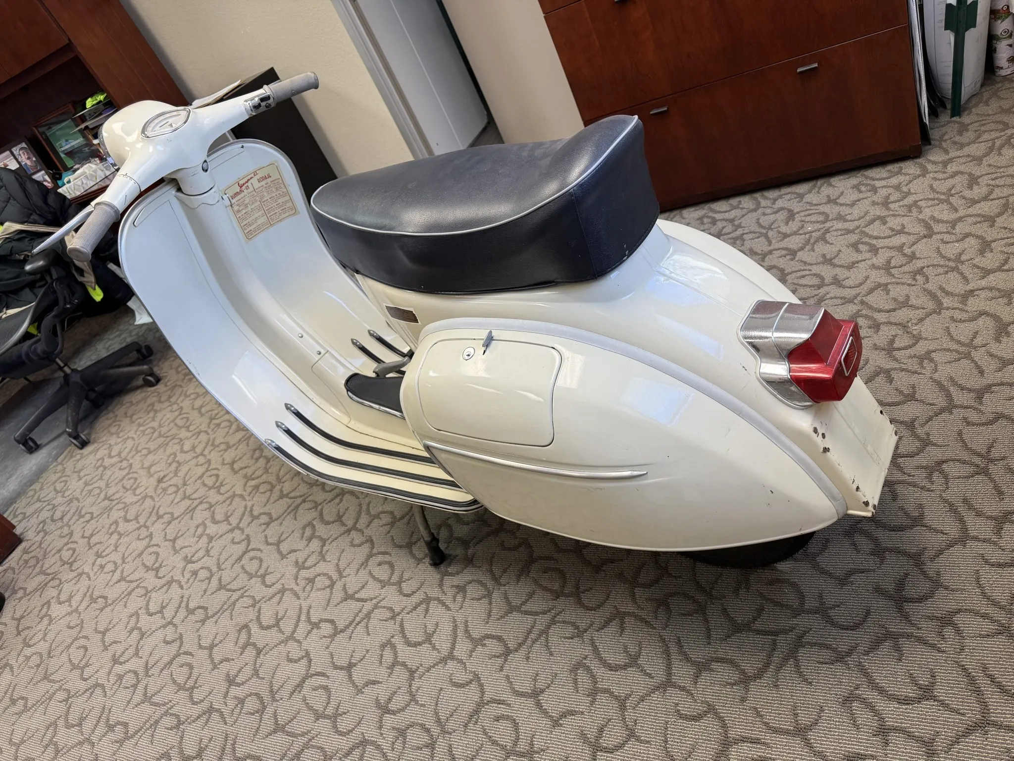 Vespa 150 GL image