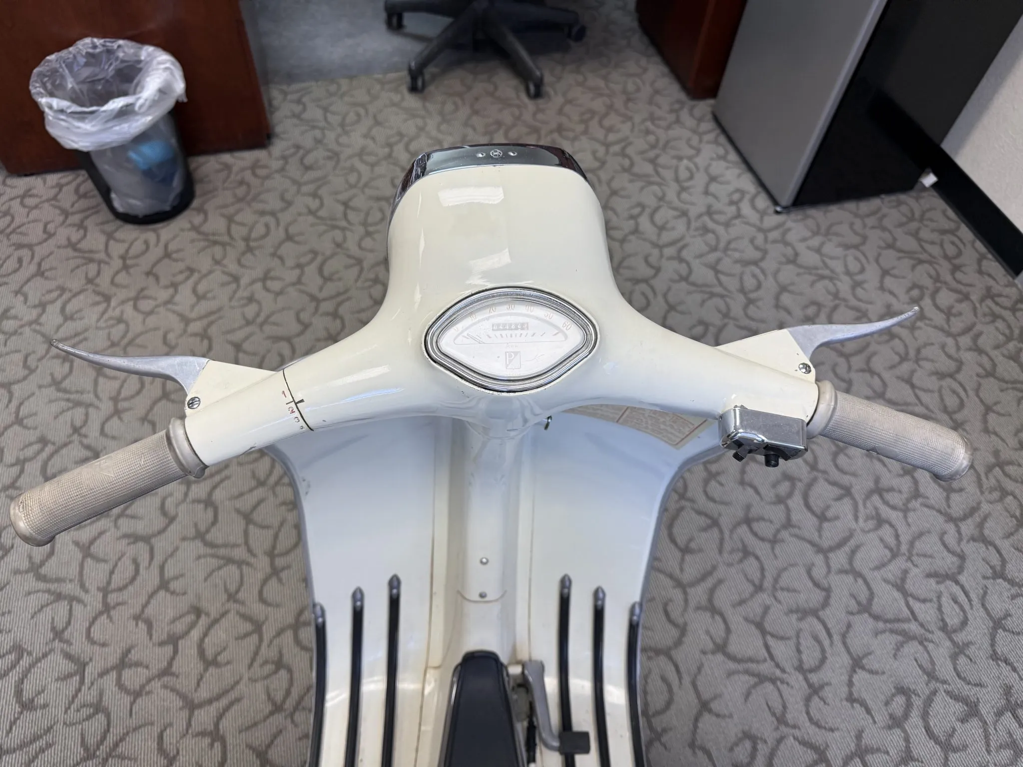 Vespa 150 GL image