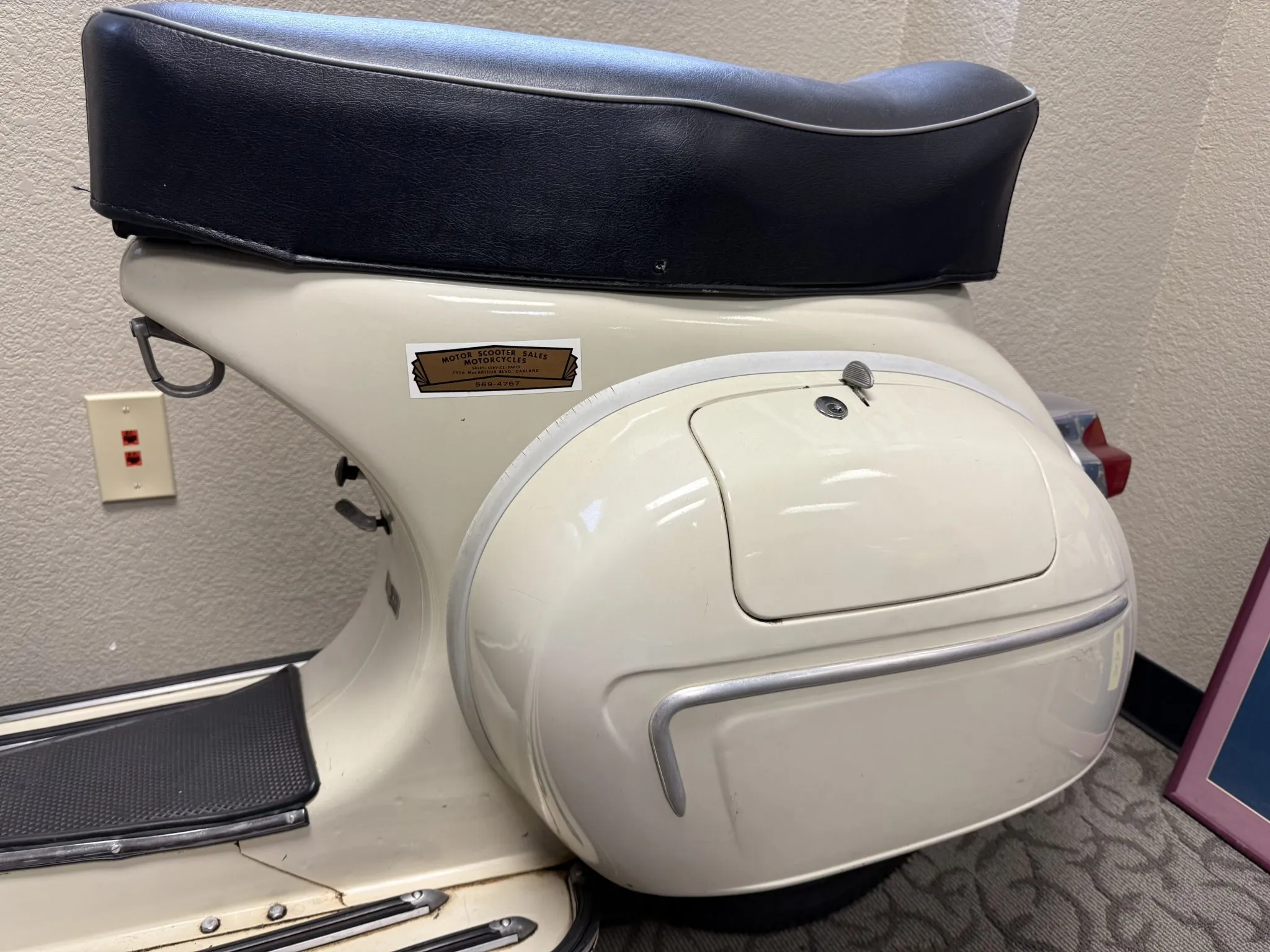 Vespa 150 GL image