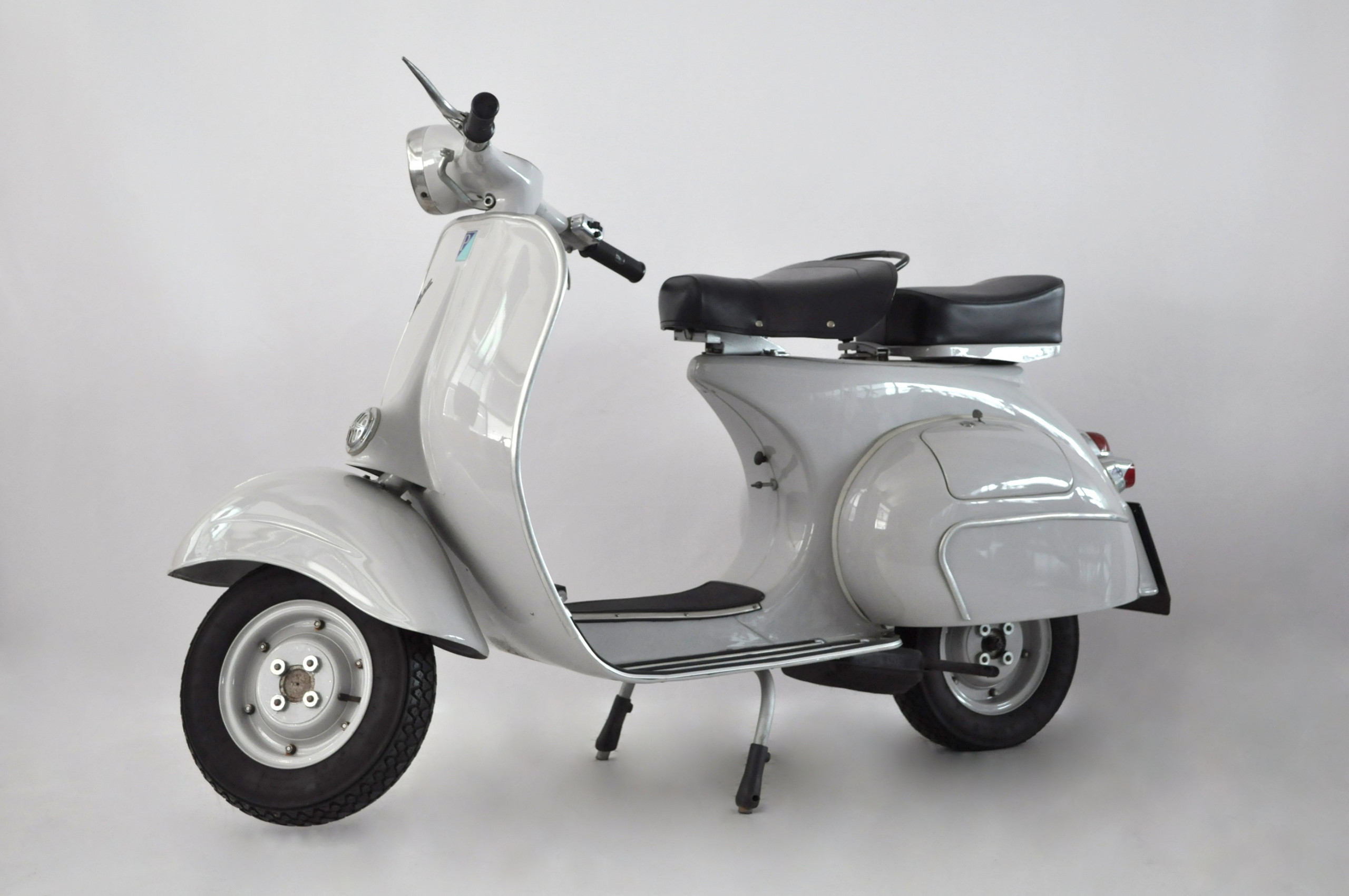 Vespa 125 VNB image