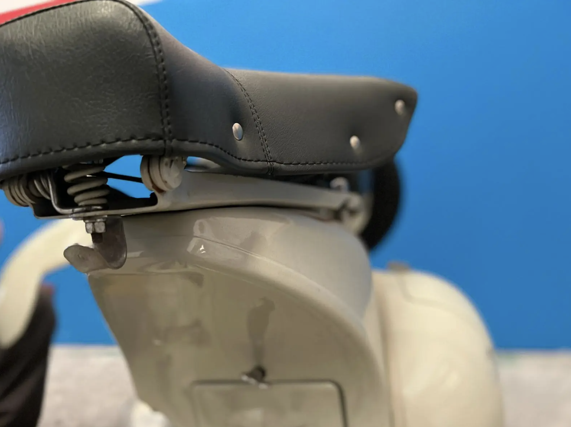 Vespa 150 "Struzzo" image