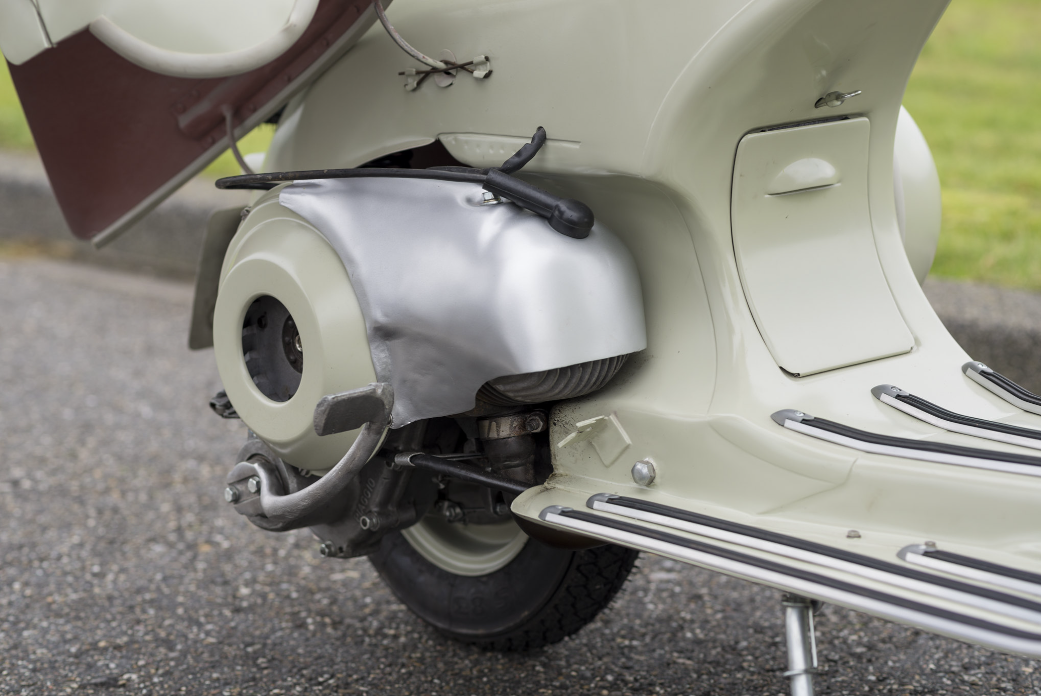 Vespa 125 image