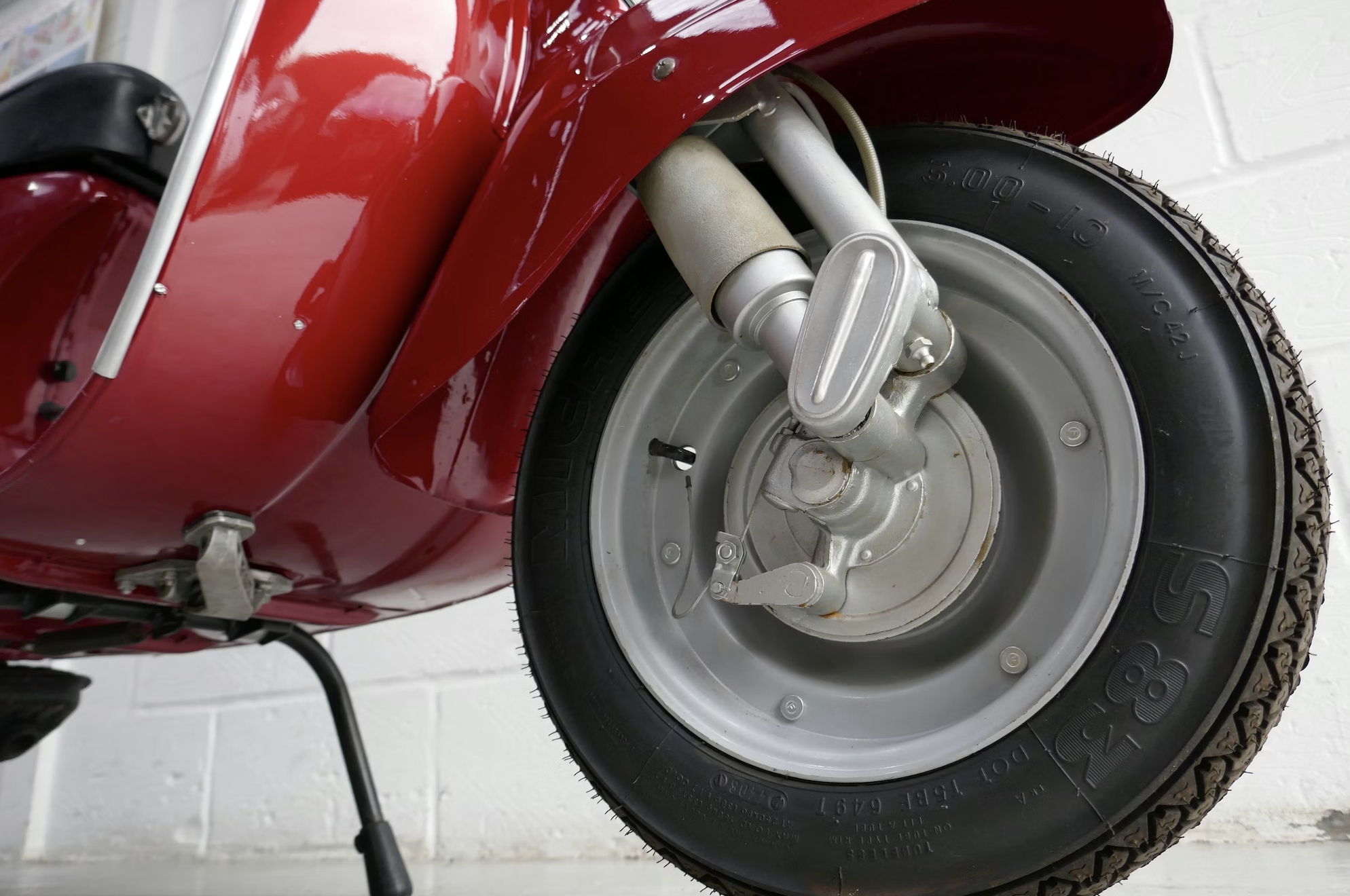 Vespa 50 Revival image