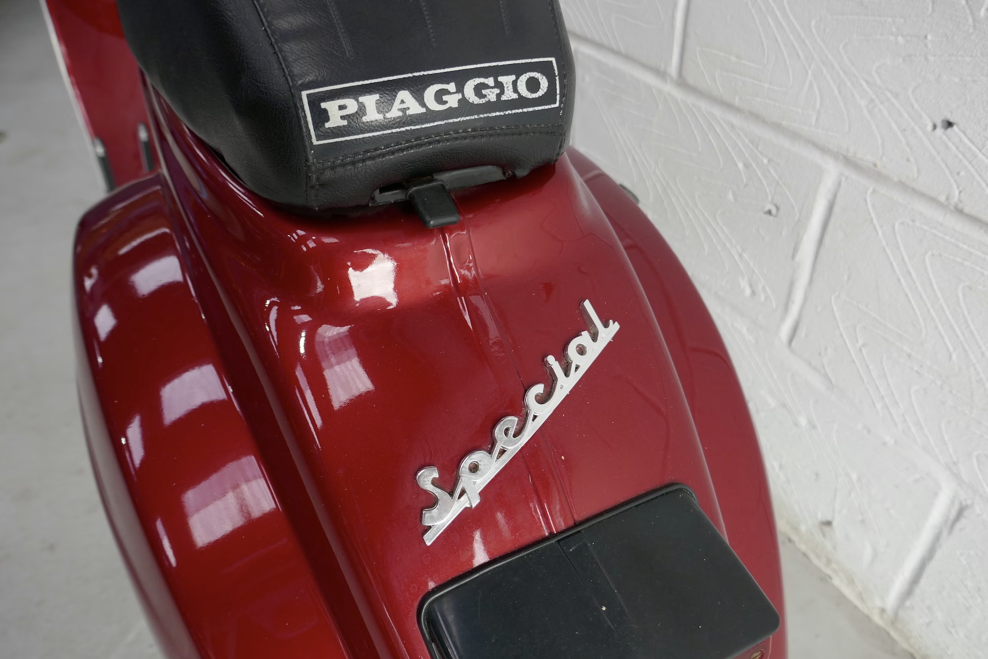 Vespa 50 Revival image