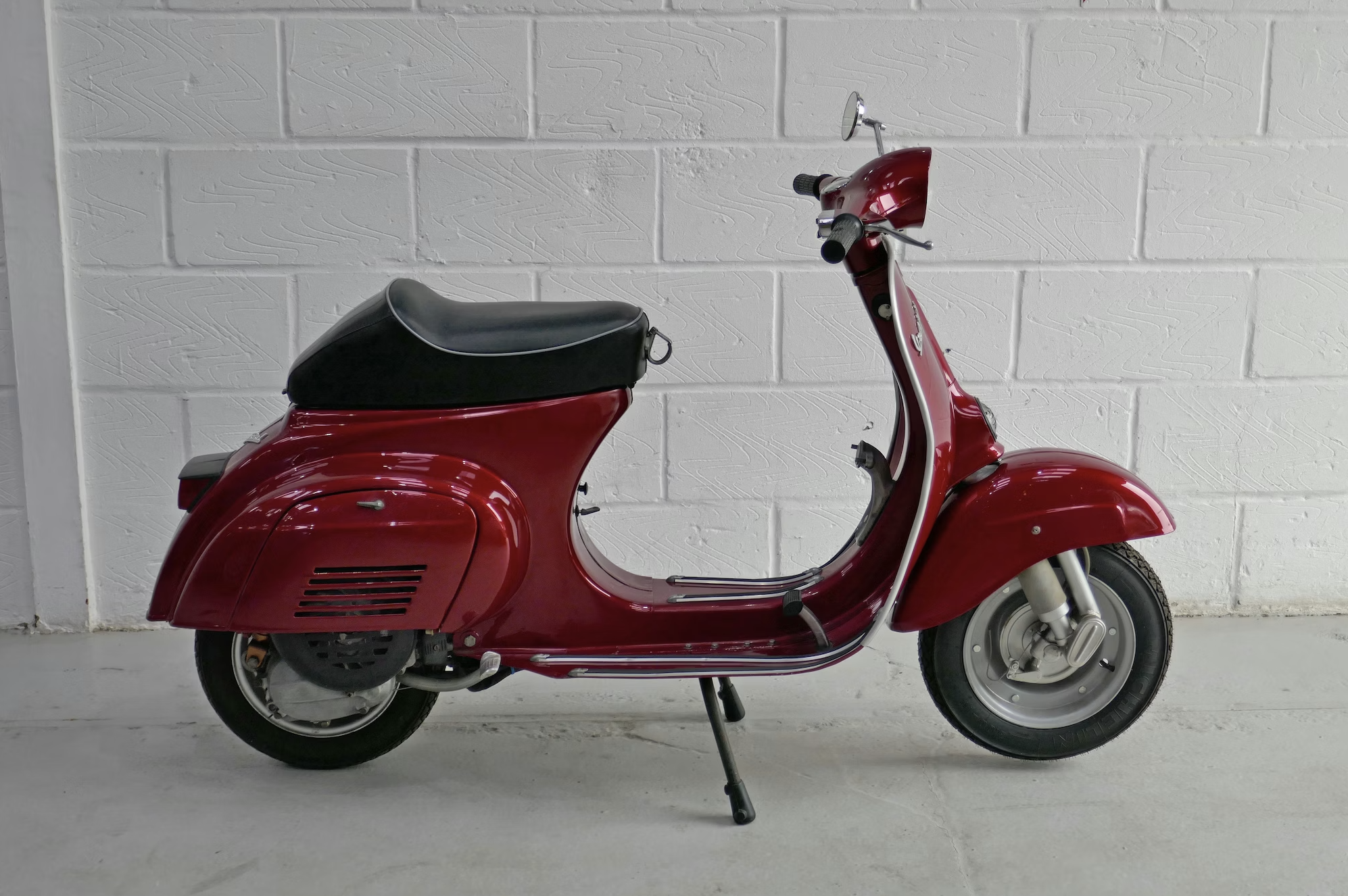 Vespa 50 Revival image