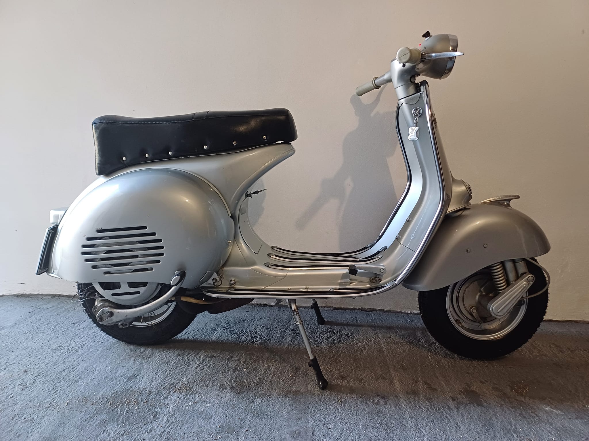 Vespa GS 150 image