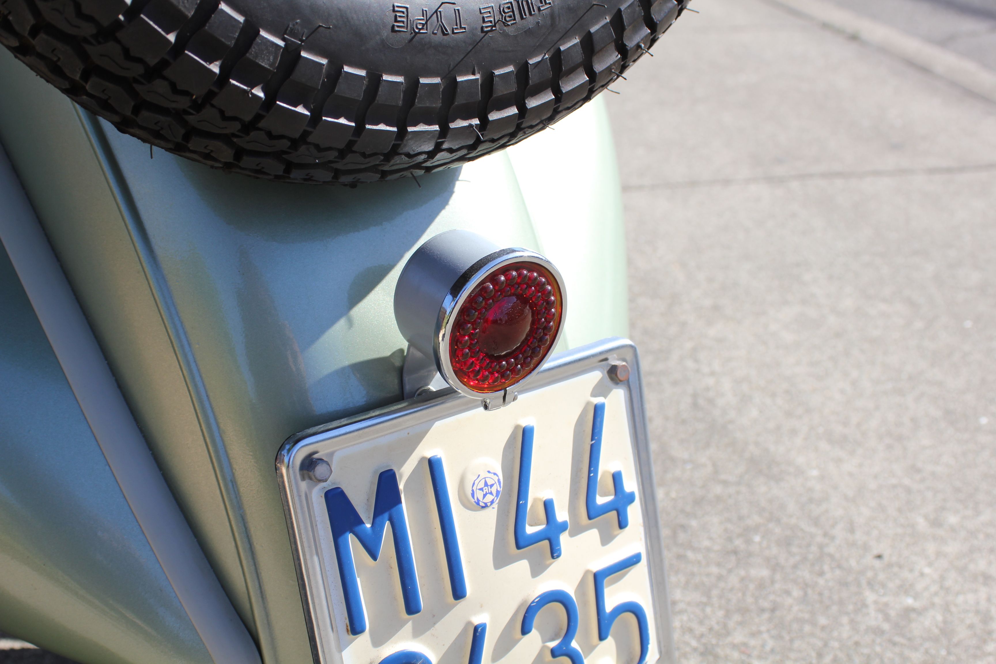 Vespa 125 Bacchetta image