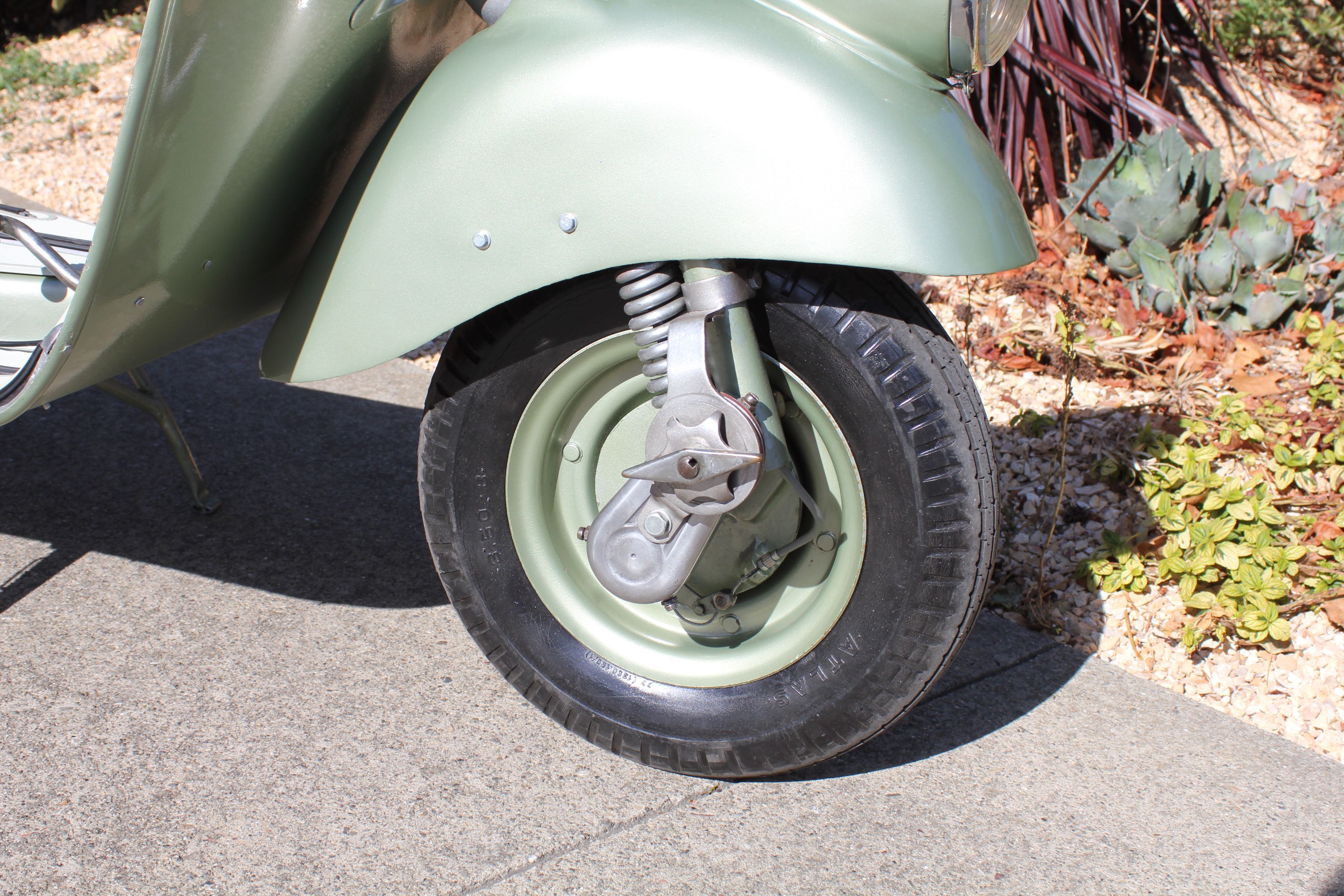 Vespa 125 Bacchetta image