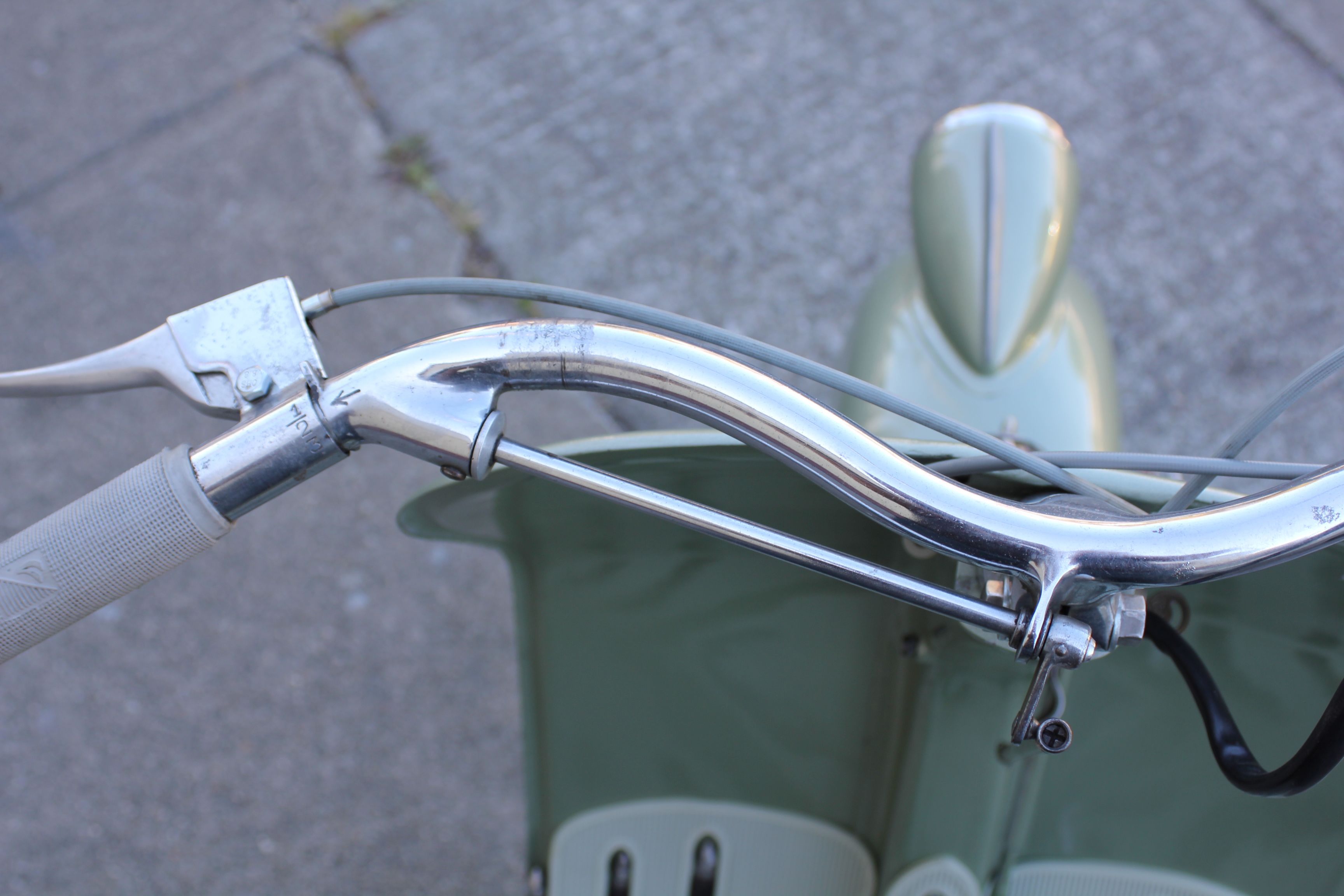 Vespa 125 Bacchetta image