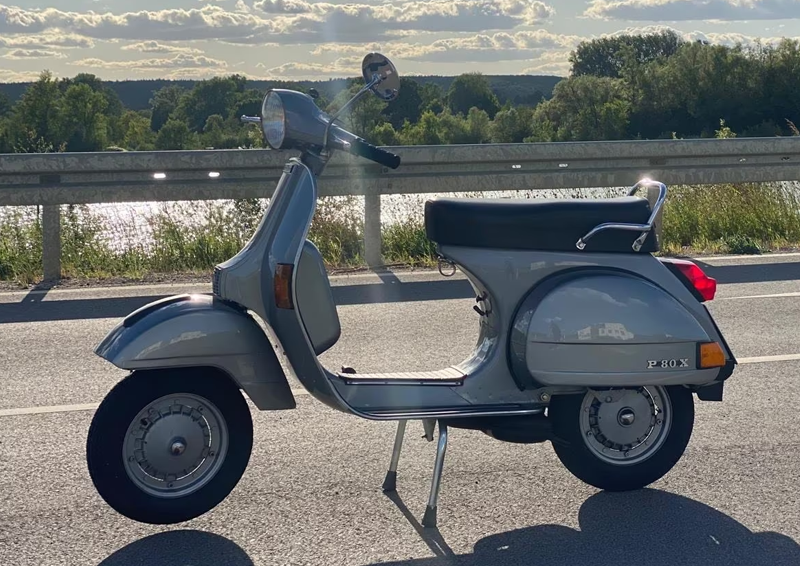 Vespa P 80 X / PX 80 E